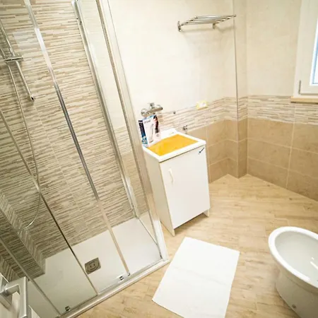 Affittacamere Residenza Scaringelo Caselle in Pittari